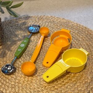 Vintage Tupperware Kitchen Tools - Sifter/Egg Separator/Melon Baller